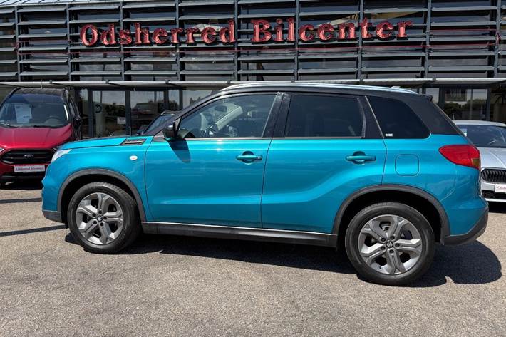 Grøn Suzuki Vitara fra 2015