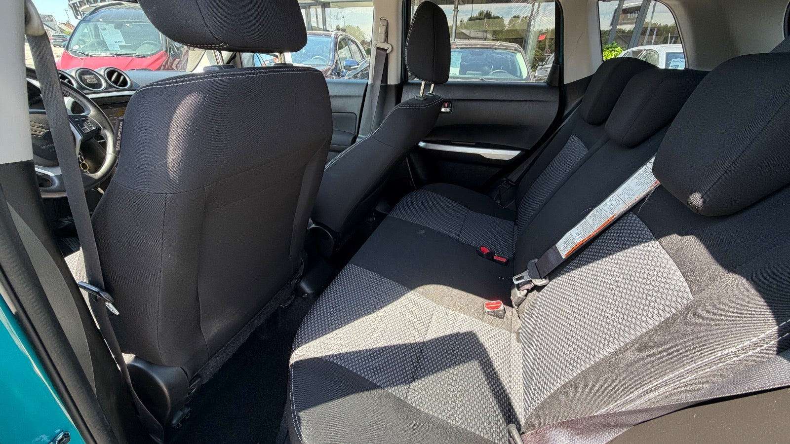 Grøn Suzuki Vitara fra 2015
