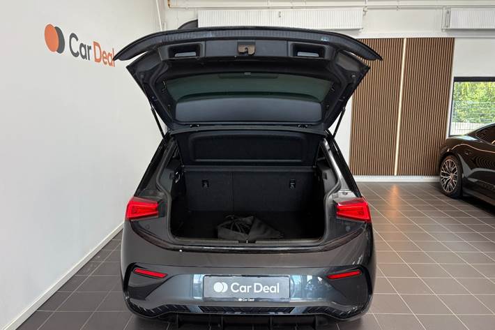 Grå Cupra Born fra 2022