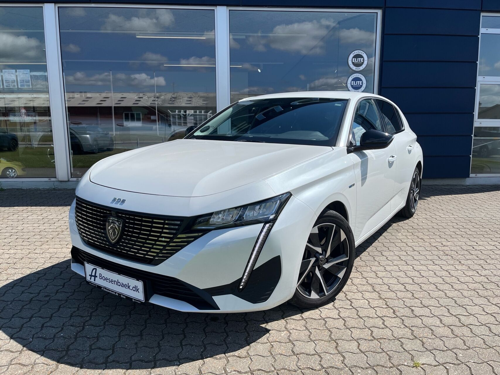 Hvid Peugeot 308 fra 2022