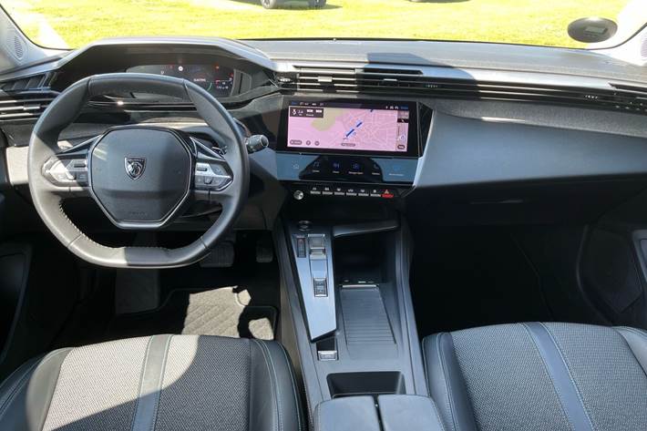 Hvid Peugeot 308 fra 2022
