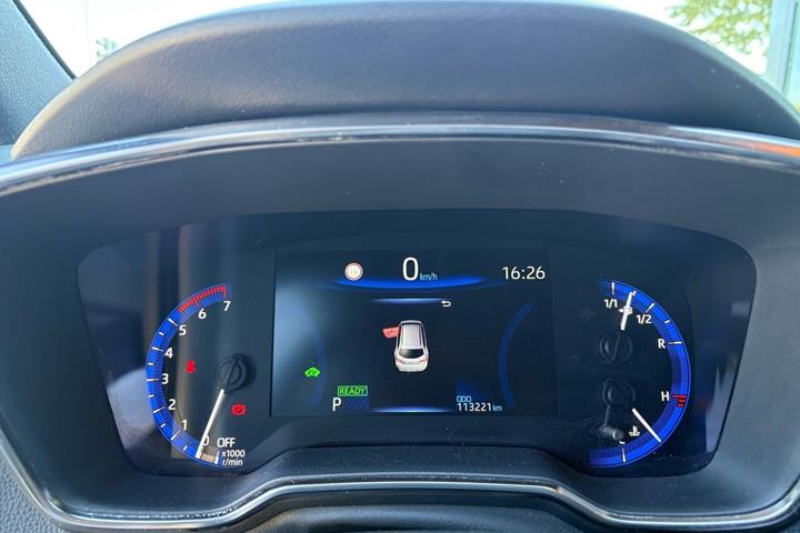 Sølv Toyota Corolla fra 2020