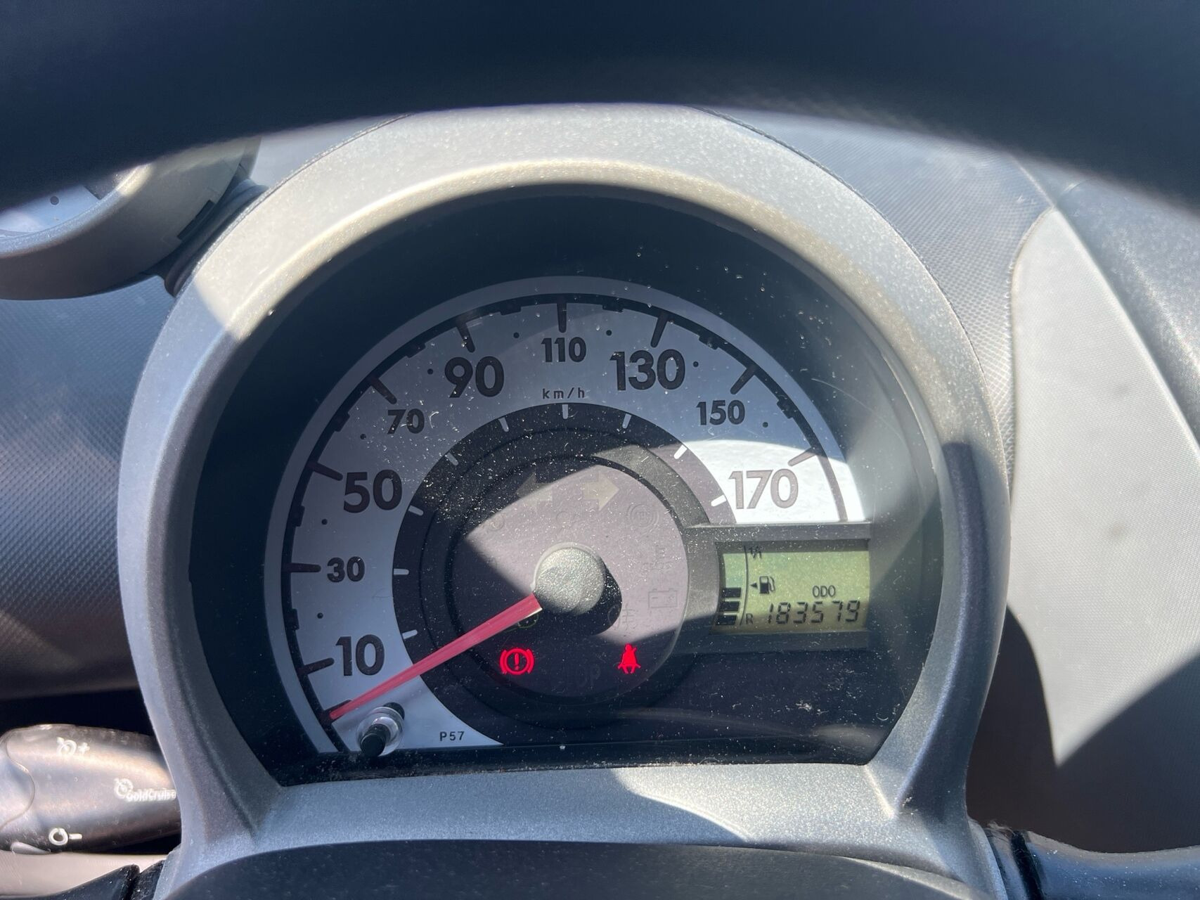 Sort Peugeot 107 fra 2006