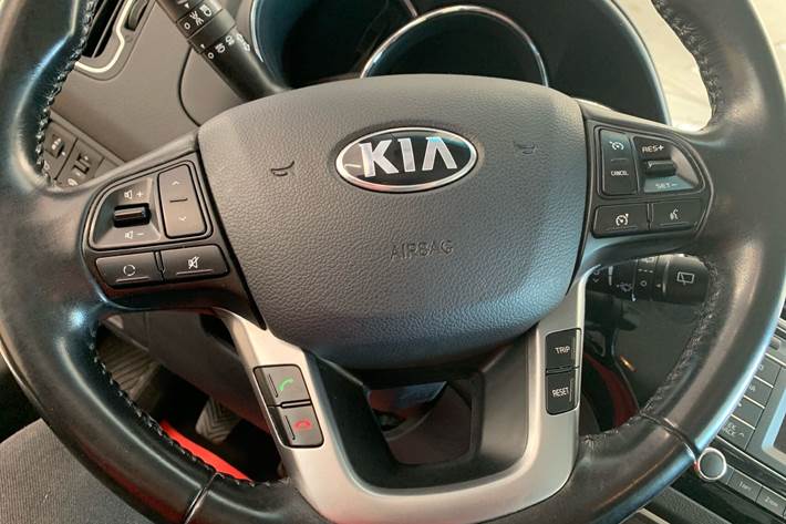 Hvid Kia Rio fra 2015