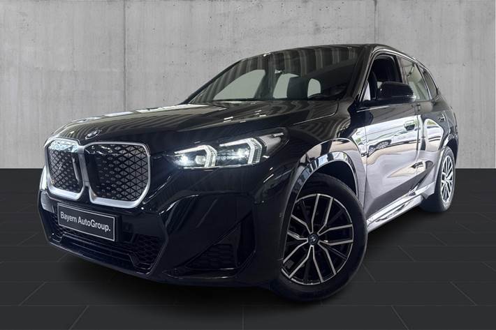 Sort BMW iX1 fra 2025
