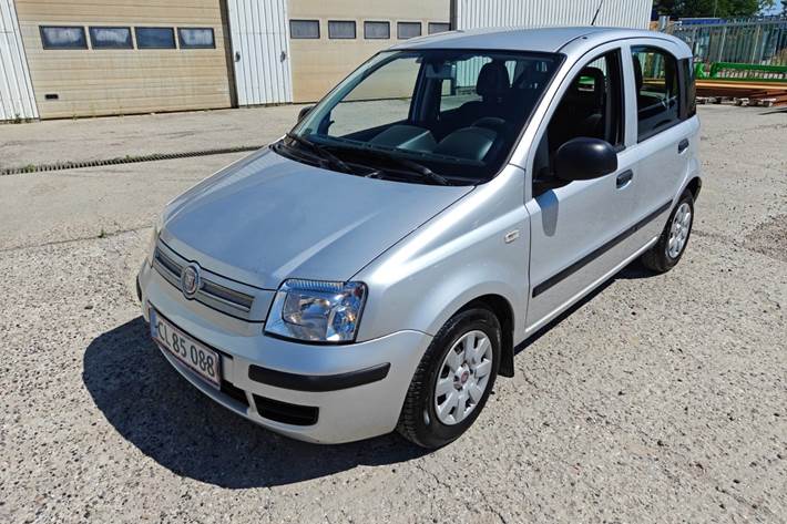 Gul Fiat Panda fra 2012