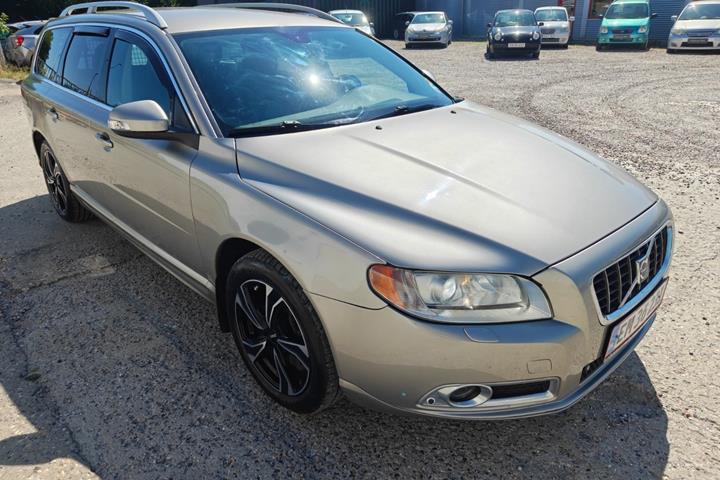 undefined Volvo V70 fra 2009