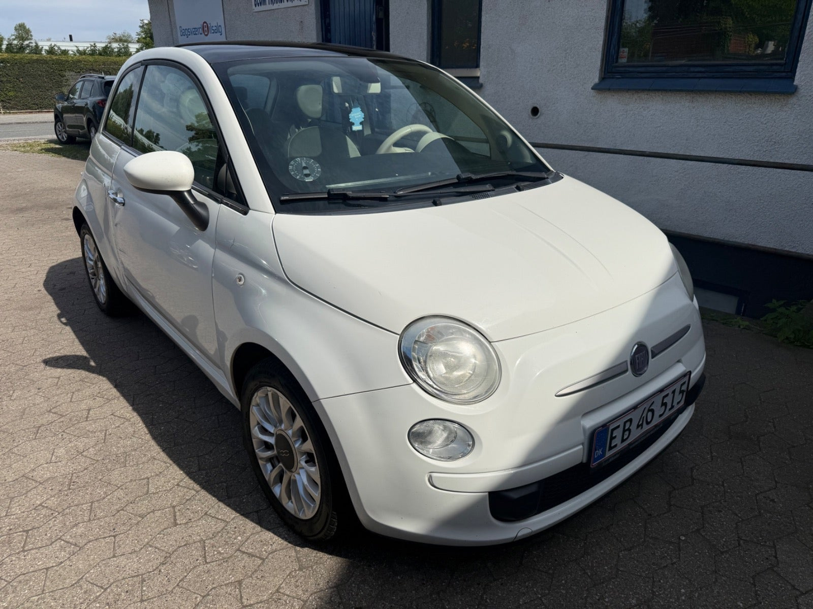 Hvid Fiat 500 fra 2011