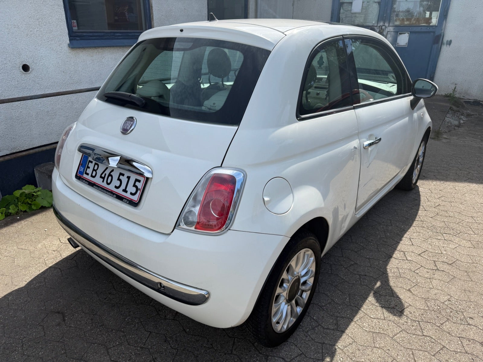 Hvid Fiat 500 fra 2011