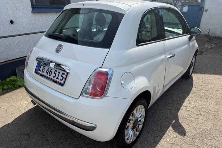 Hvid Fiat 500 fra 2011