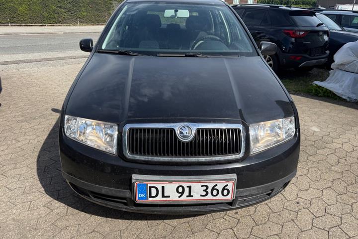 Sort Skoda Fabia fra 2003