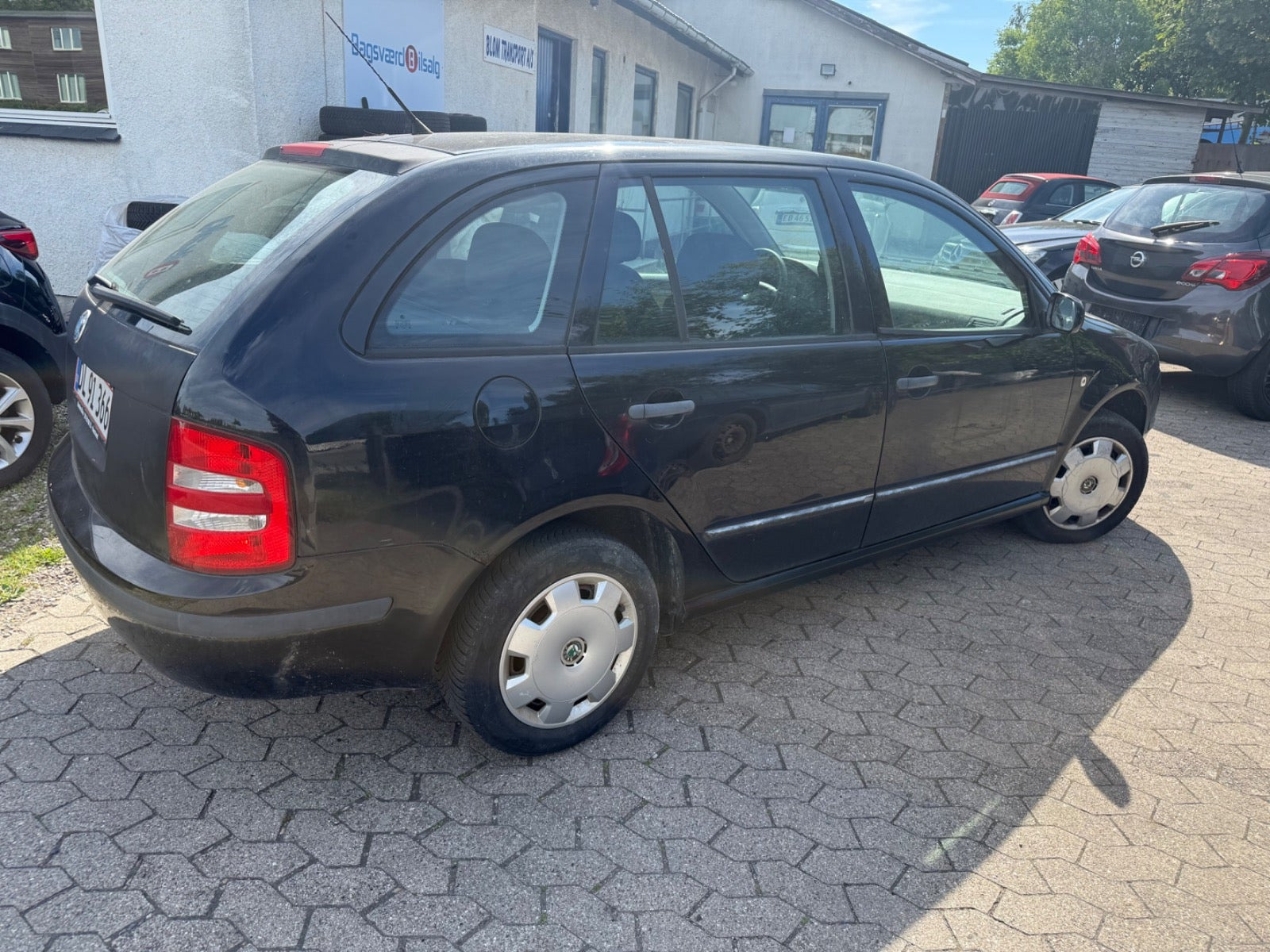 Sort Skoda Fabia fra 2003