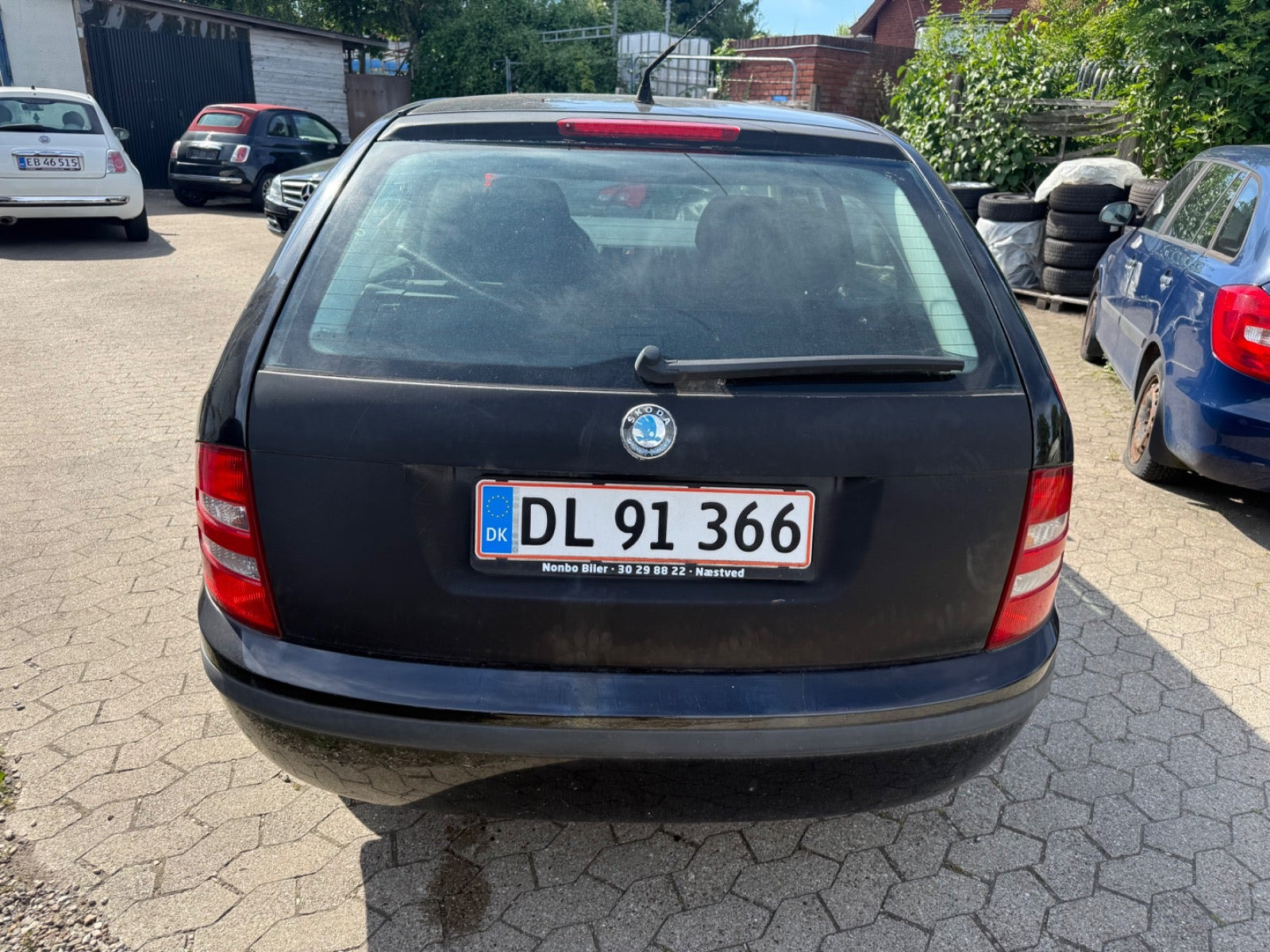 Sort Skoda Fabia fra 2003