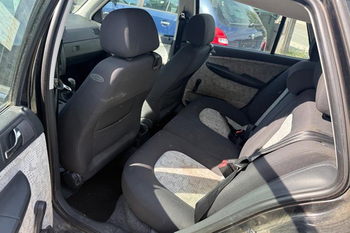 Sort Skoda Fabia fra 2003