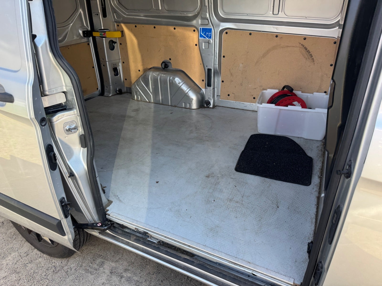 Sort Ford Transit Custom 280 L1 fra 2019