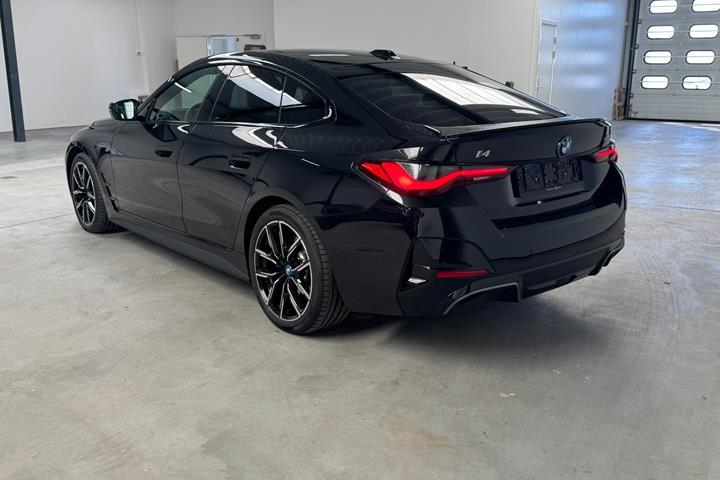 Sort BMW i4 fra 2023