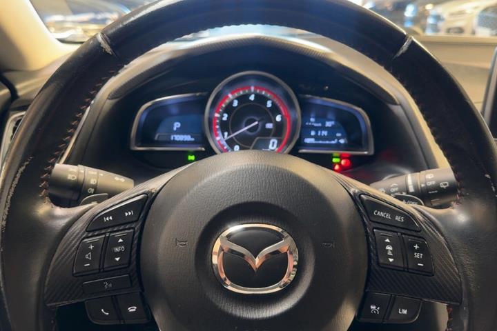 undefined Mazda 3 fra 2015