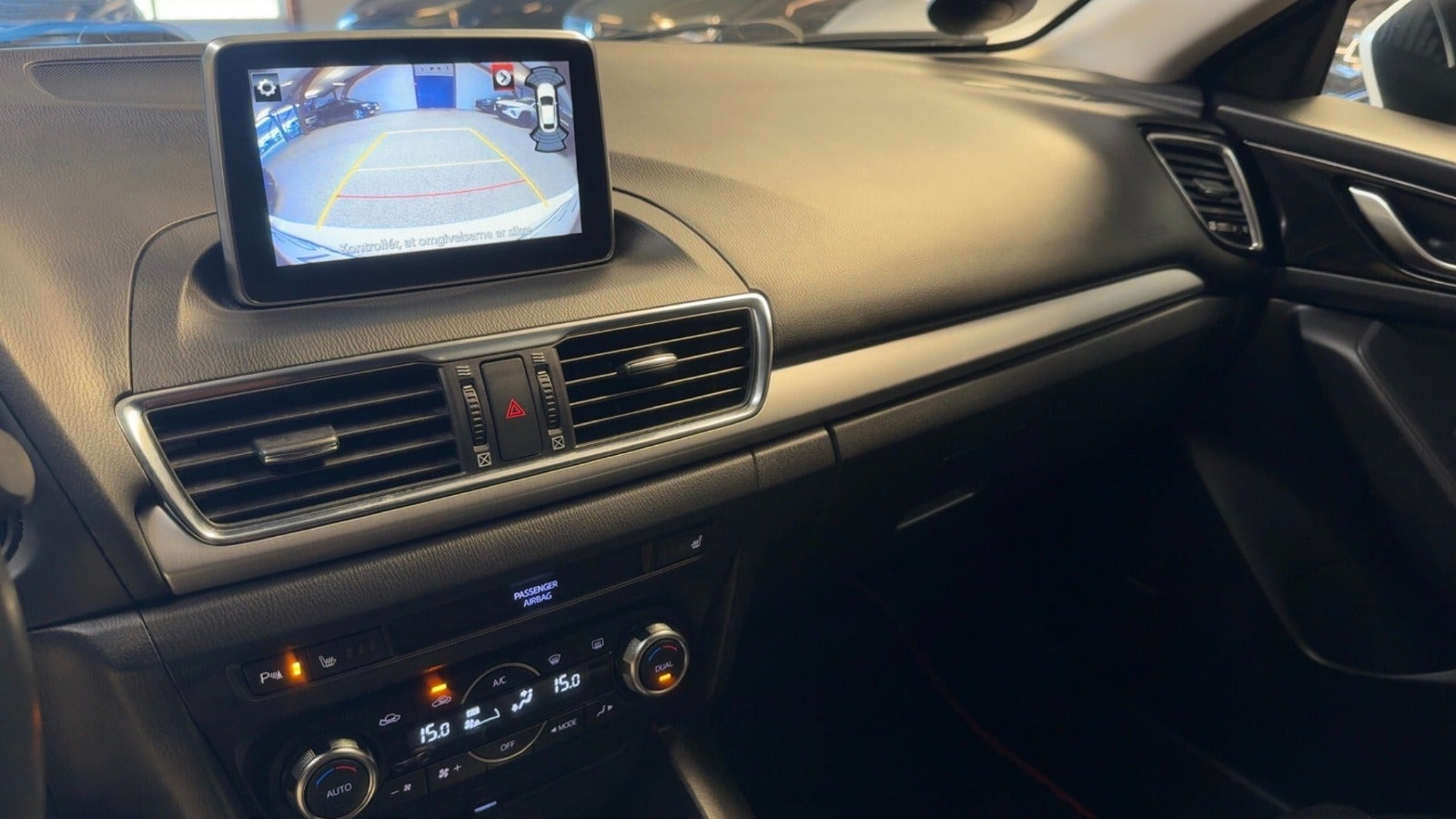 undefined Mazda 3 fra 2015