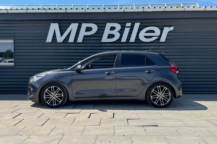 Sort Kia Rio fra 2017