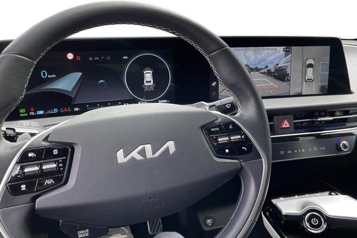 Blå Kia EV6 fra 2023