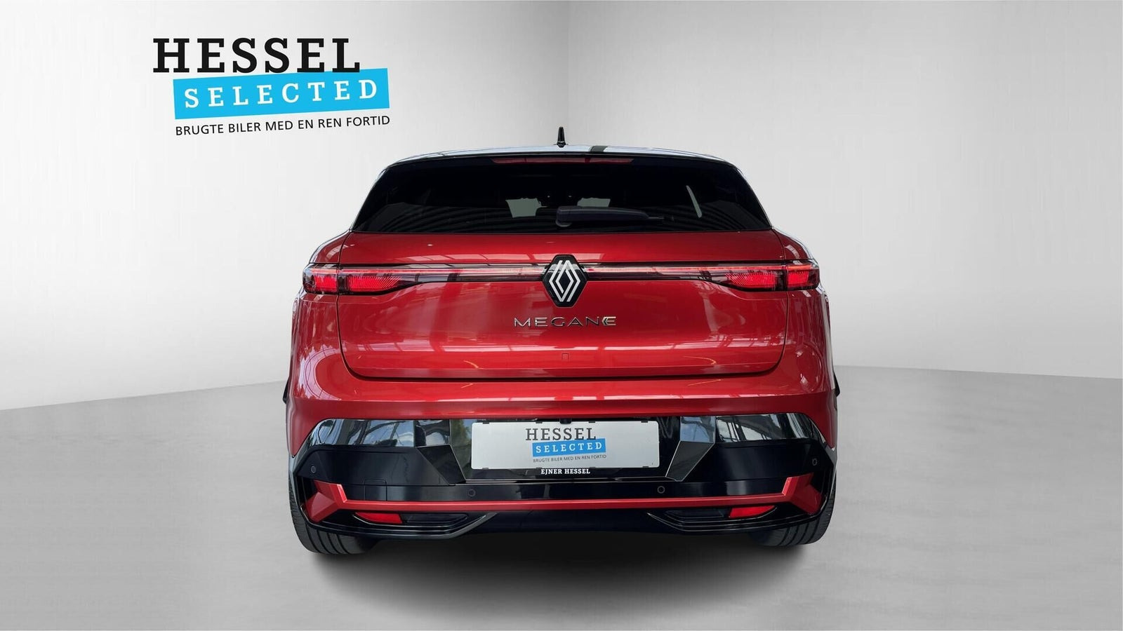 Rød Renault Megane E-Tech fra 2023
