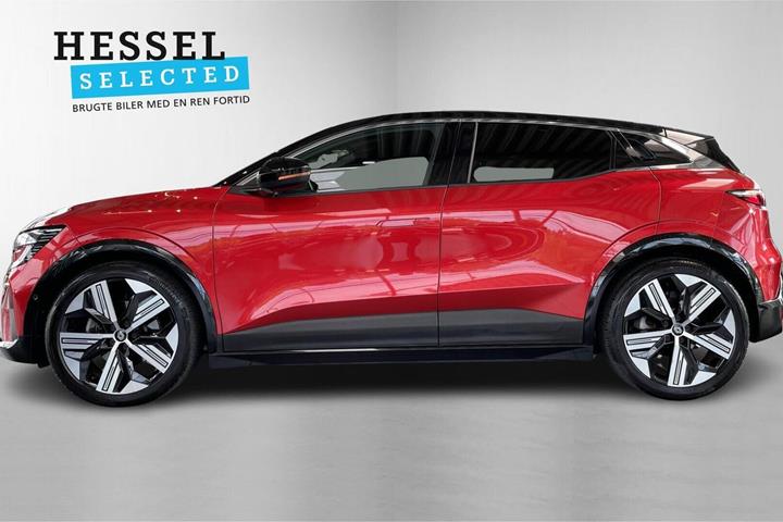Rød Renault Megane E-Tech fra 2023