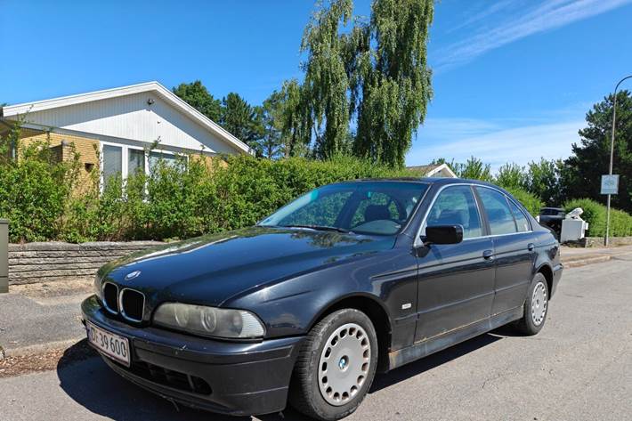 undefined BMW 525i fra 2001