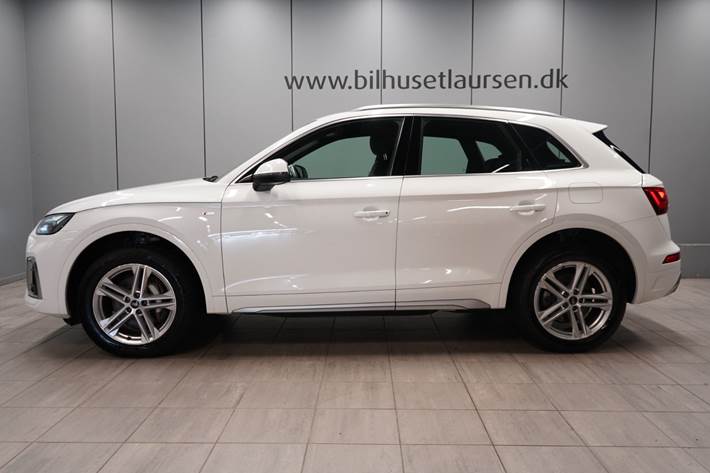 Hvid Audi Q5 fra 2023