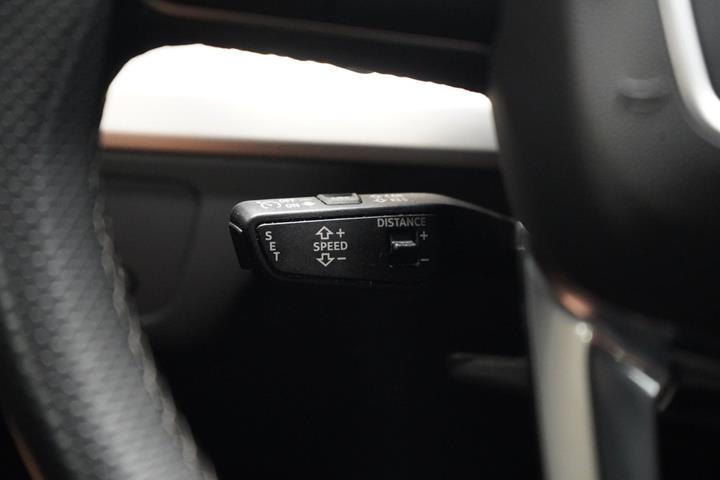 Hvid Audi Q5 fra 2023