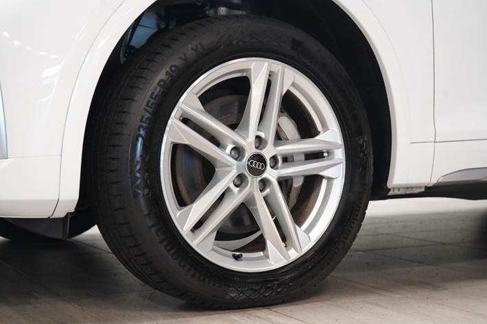 Hvid Audi Q5 fra 2023