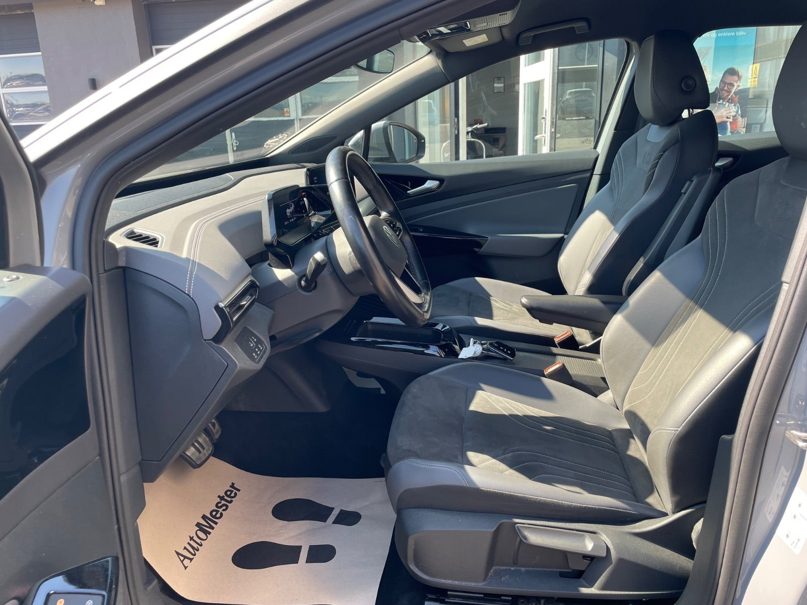 Grå VW ID.4 fra 2023