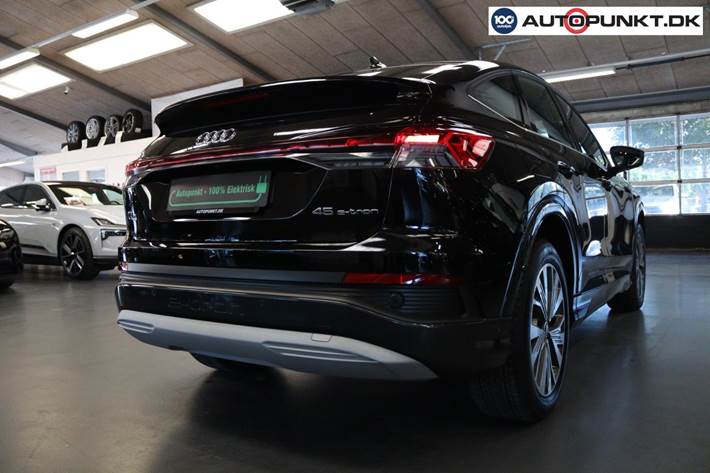 Sort Audi Q4 e-tron fra 2025