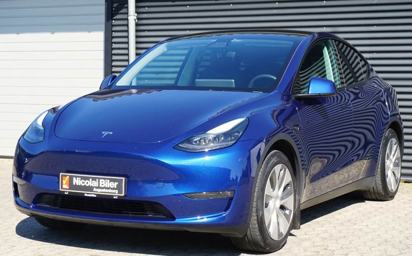 Tesla Model Y Long Range AWD