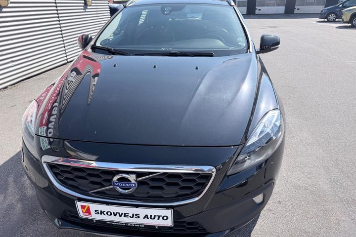 Sort Volvo V40 CC fra 2015