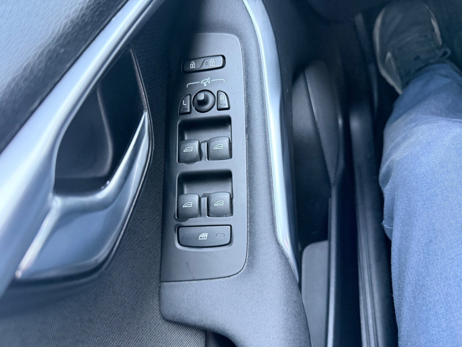 Sort Volvo V40 CC fra 2015