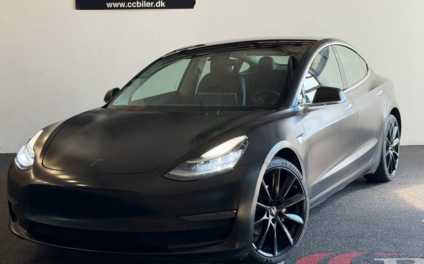 Tesla Model 3 Performance AWD