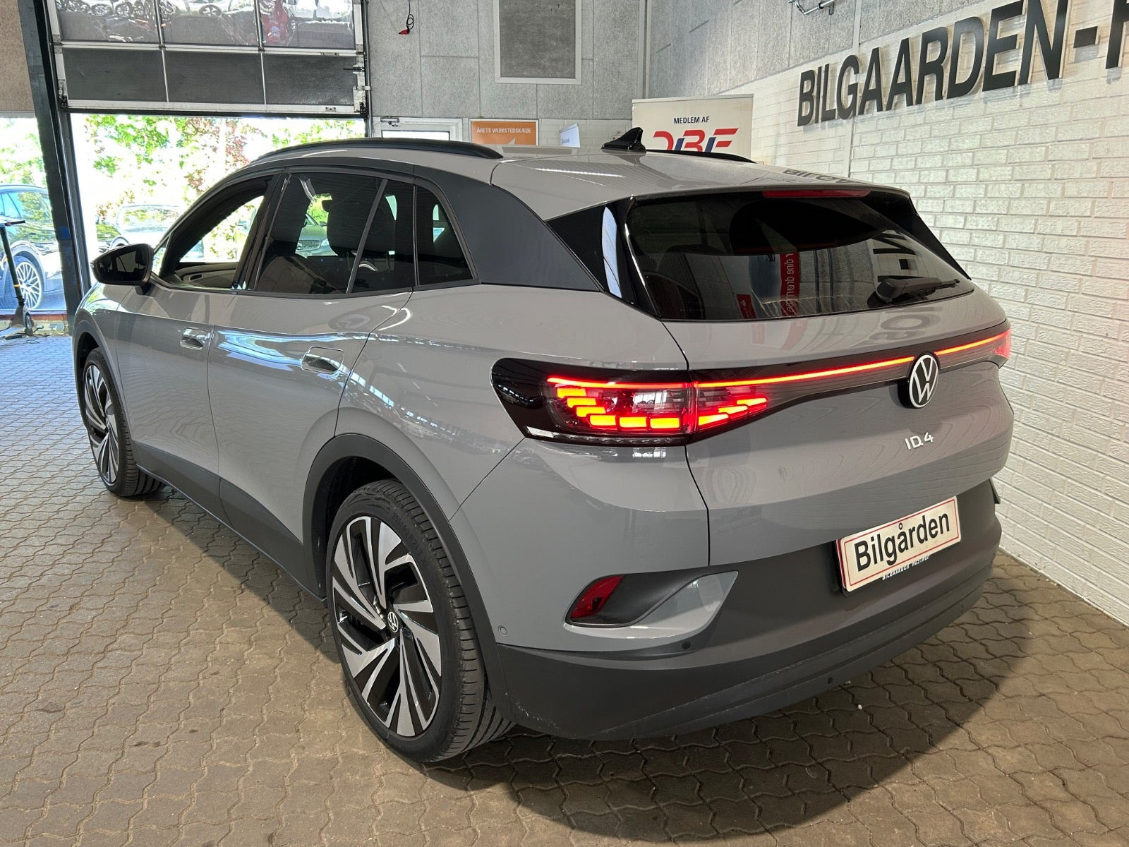 Grå VW ID.4 fra 2024