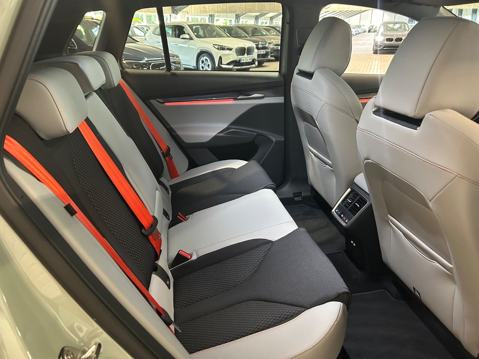 Grøn Skoda Elroq fra 2025