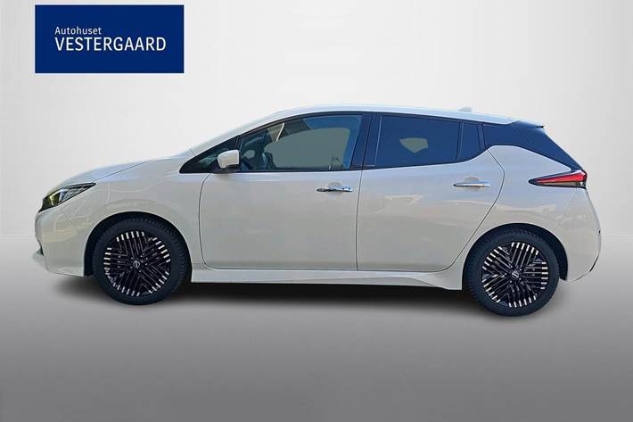 Hvid Nissan Leaf fra 2022
