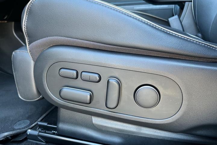 Blå Hyundai Ioniq 5 fra 2022