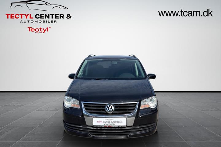 Sort VW Touran fra 2009
