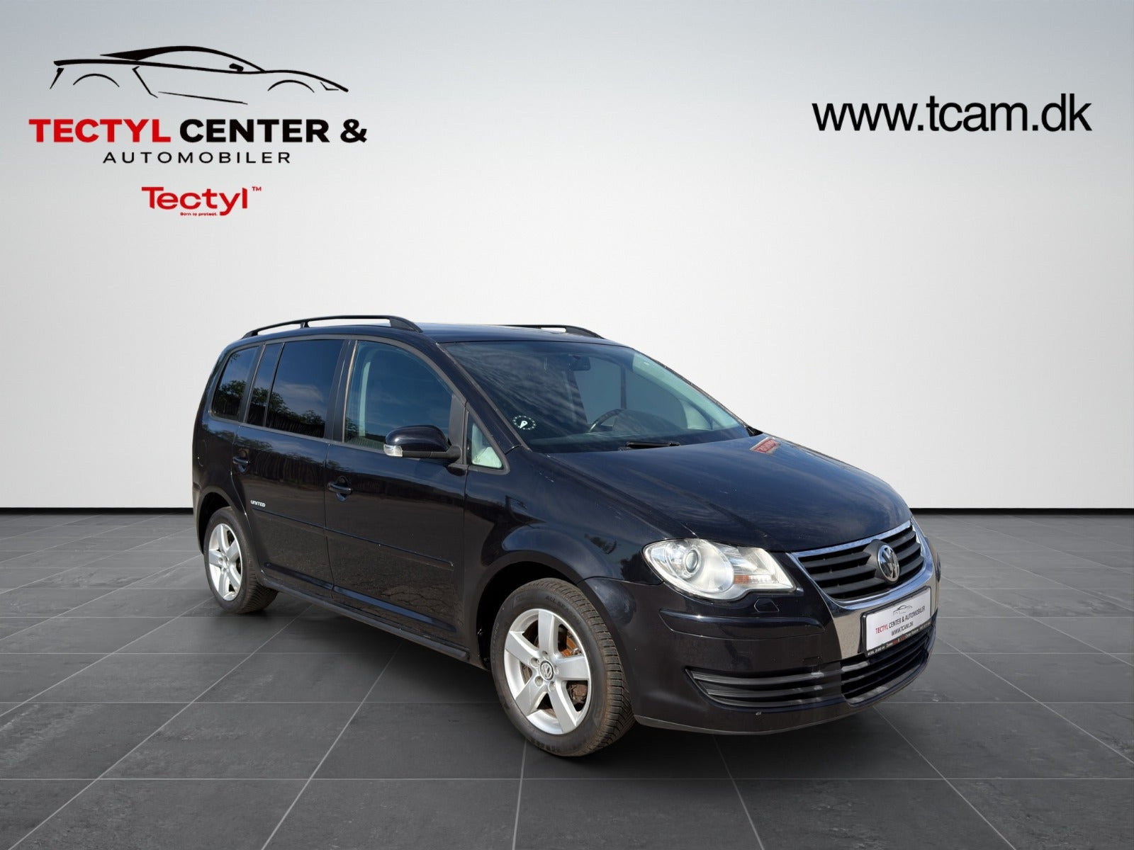 Sort VW Touran fra 2009