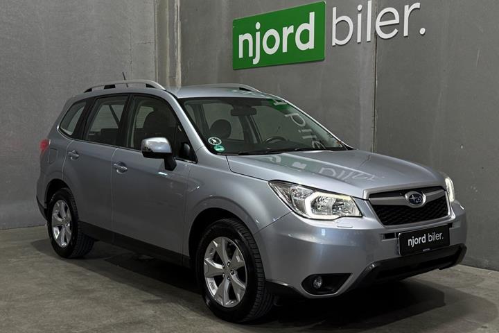 undefined Subaru Forester fra 2015 set udefra