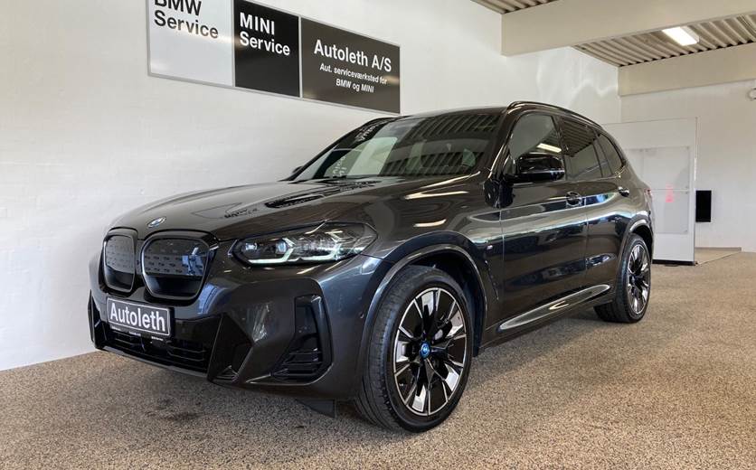 BMW iX3 Charged Plus M-Sport