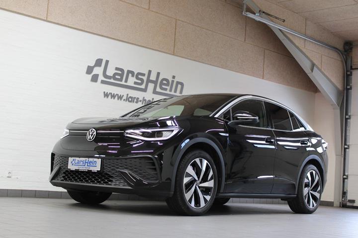 Sort VW ID.5 fra 2024 set udefra