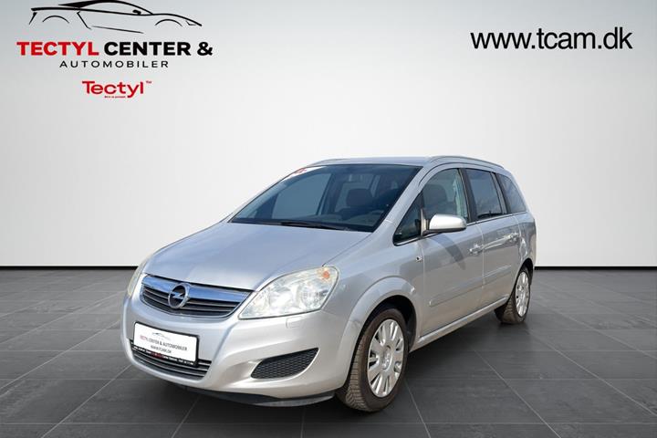 Sølv Opel Zafira fra 2008