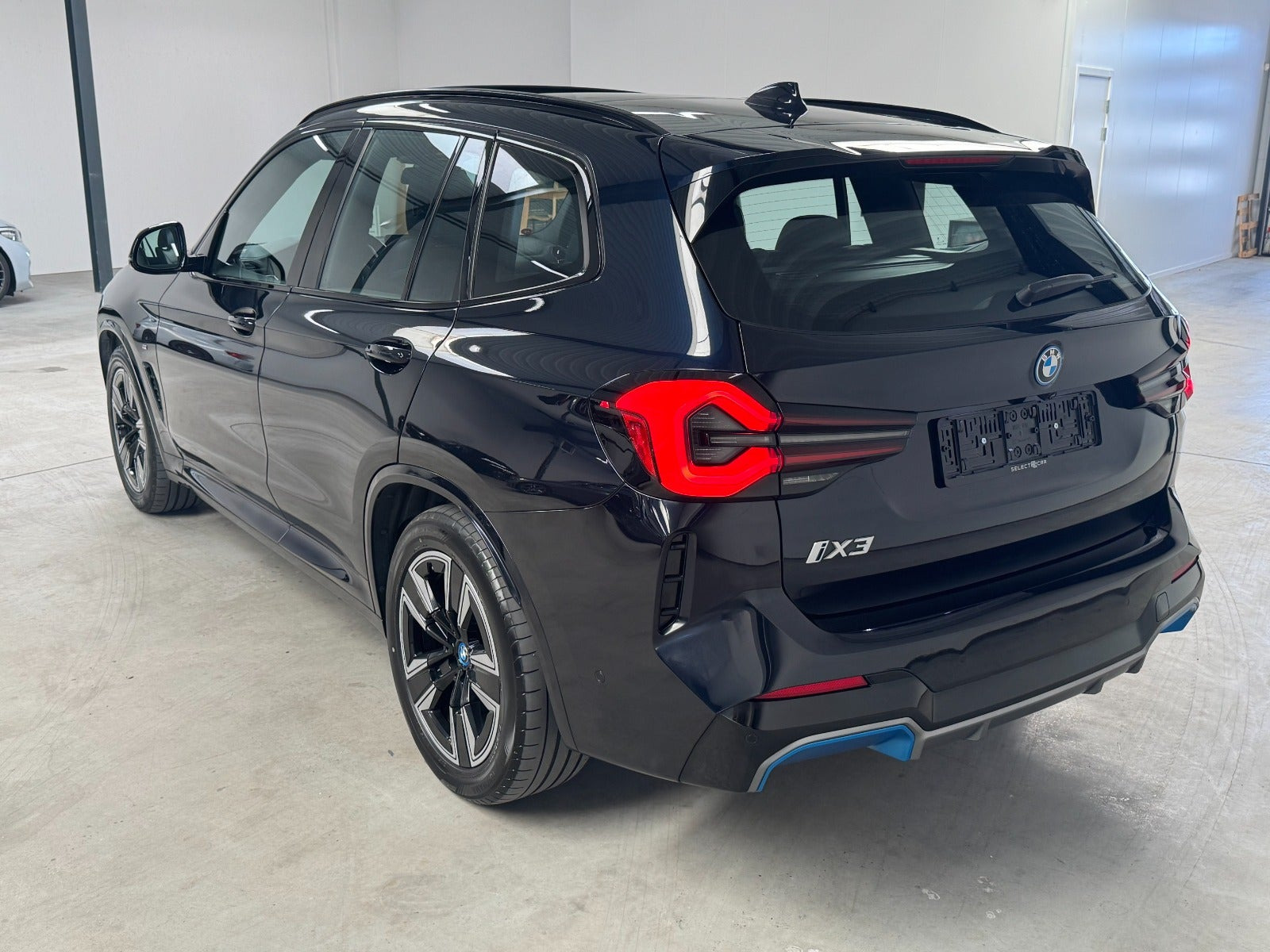 Sort BMW iX3 fra 2022