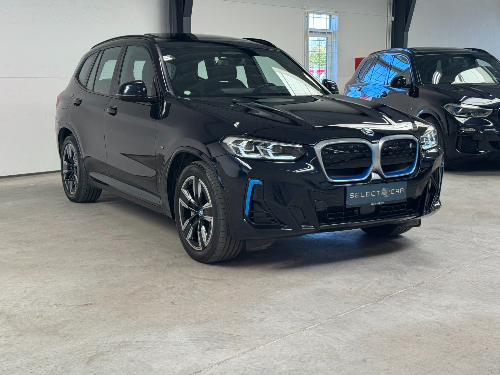 Sort BMW iX3 fra 2022