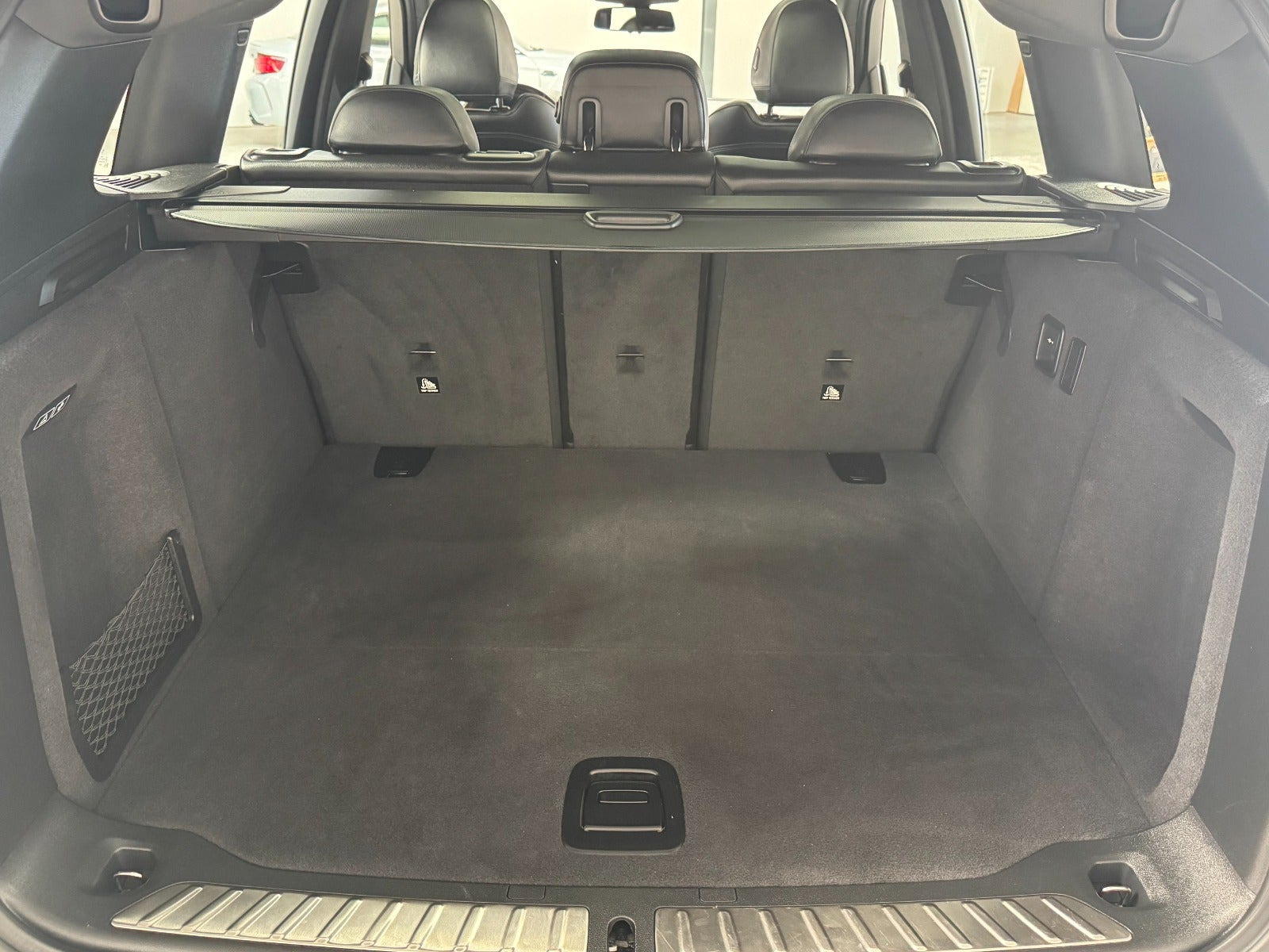 Sort BMW iX3 fra 2022