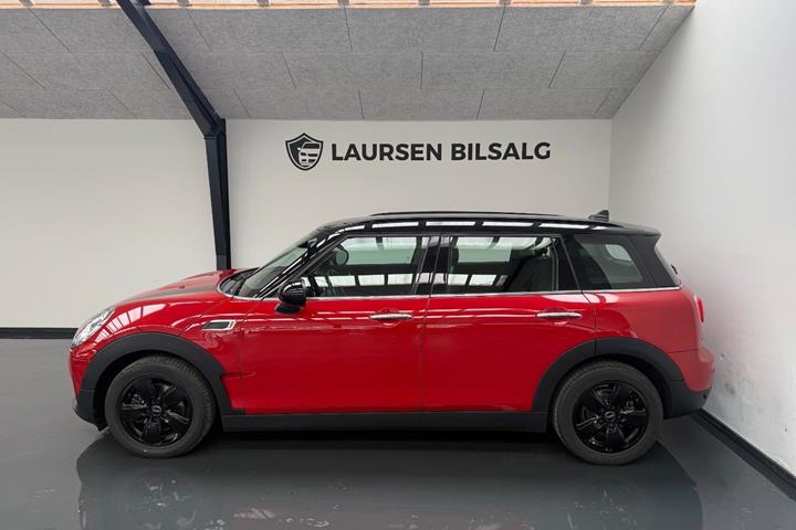 Rød Mini Clubman Cooper fra 2016